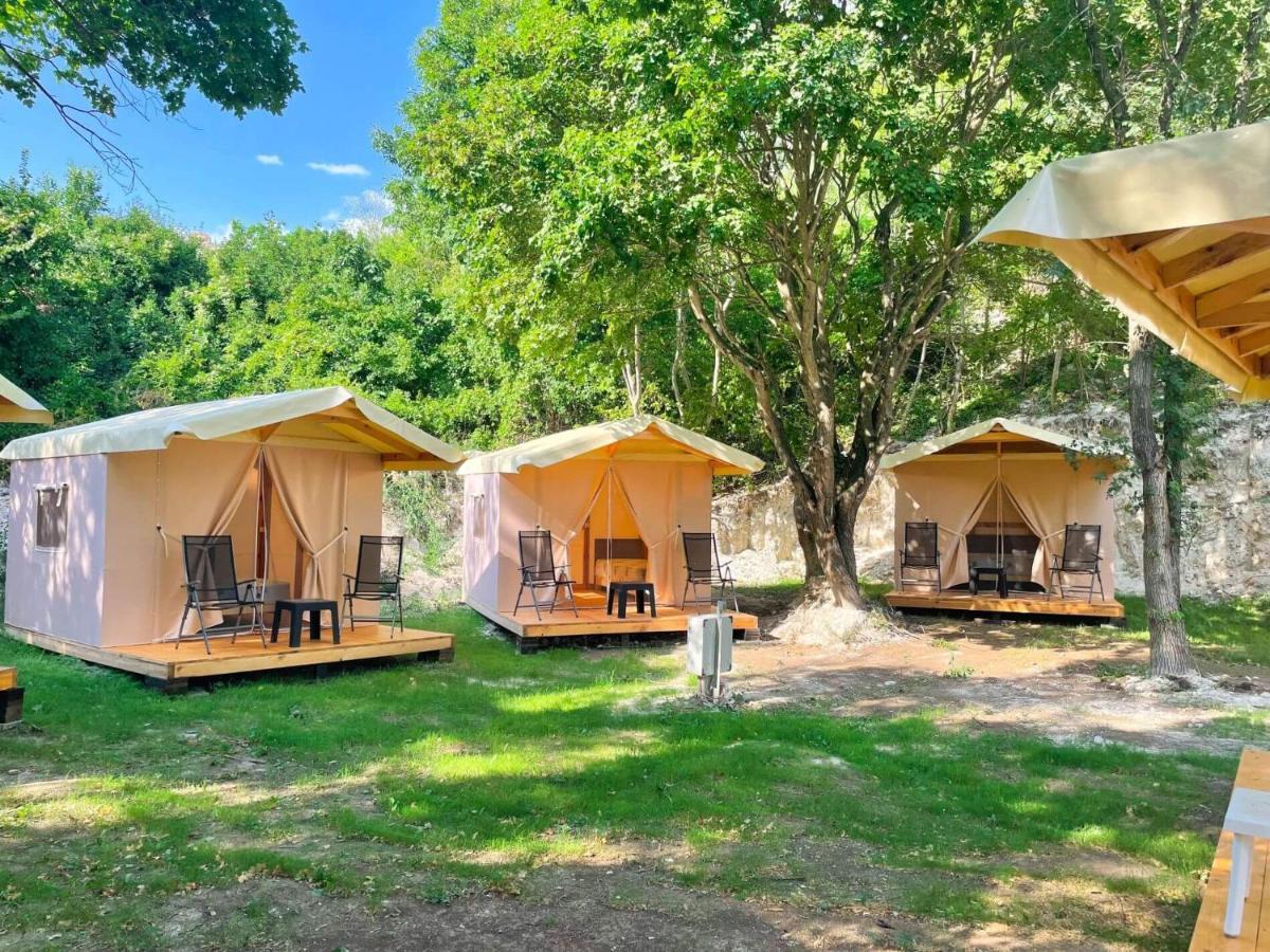 Divoto Glamping Hotell Baltsjik Eksteriør bilde
