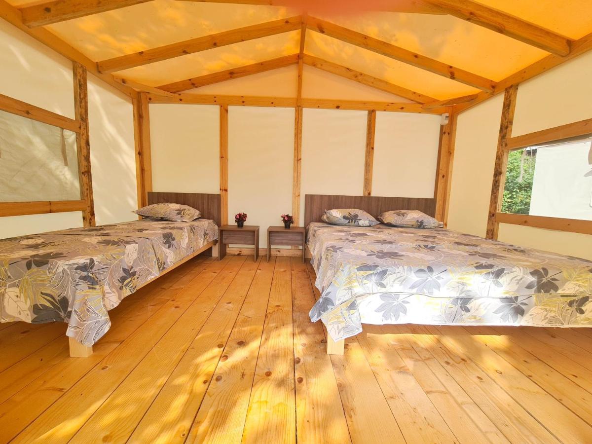 Divoto Glamping Hotell Baltsjik Eksteriør bilde